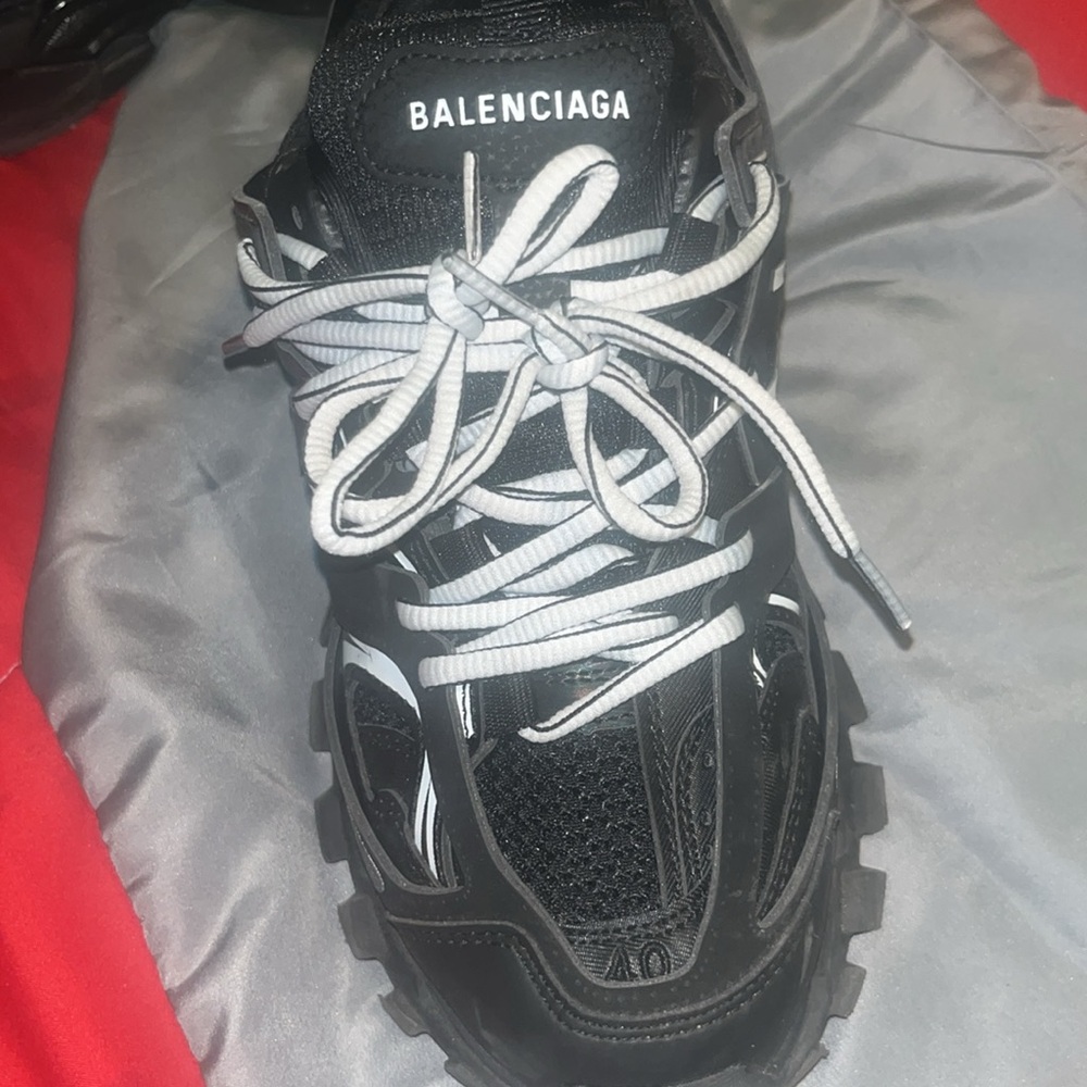 Balenciaga track “oreo”